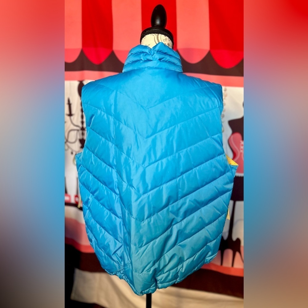 Coldwater Creek Women’s Blue/Yellow Reversible Puffer NWOT! - Picture 2 of 5